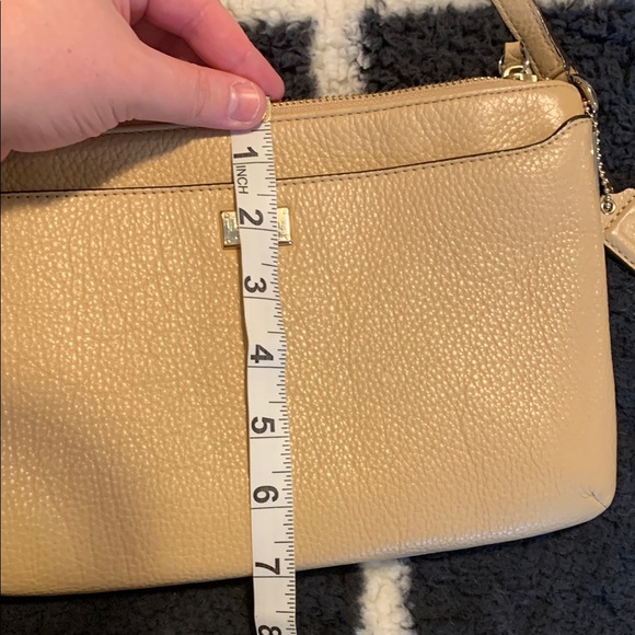 EUC - Coach 49992 Madison Leather East West Swingpack In Tan - Picture 14 of 17